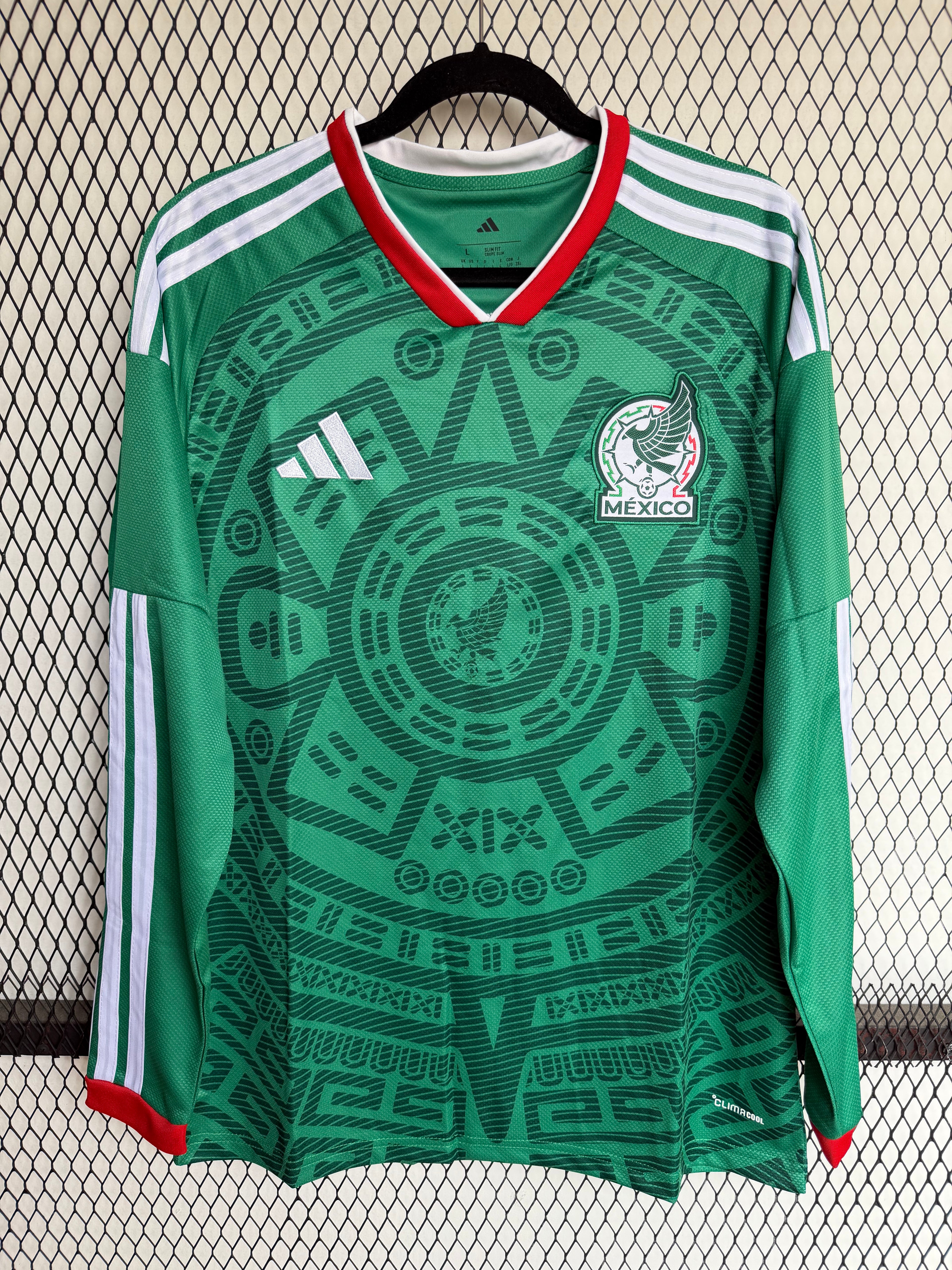 Jersey Selección Mexicana Manga Larga Versión Fan 2025/26 – Oficial